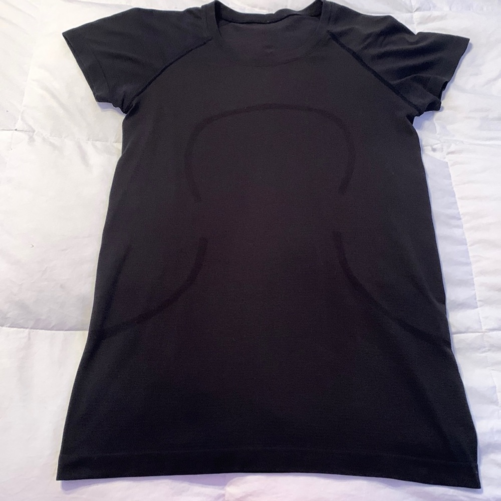 Black Lululemon Swiftly Tech Tee